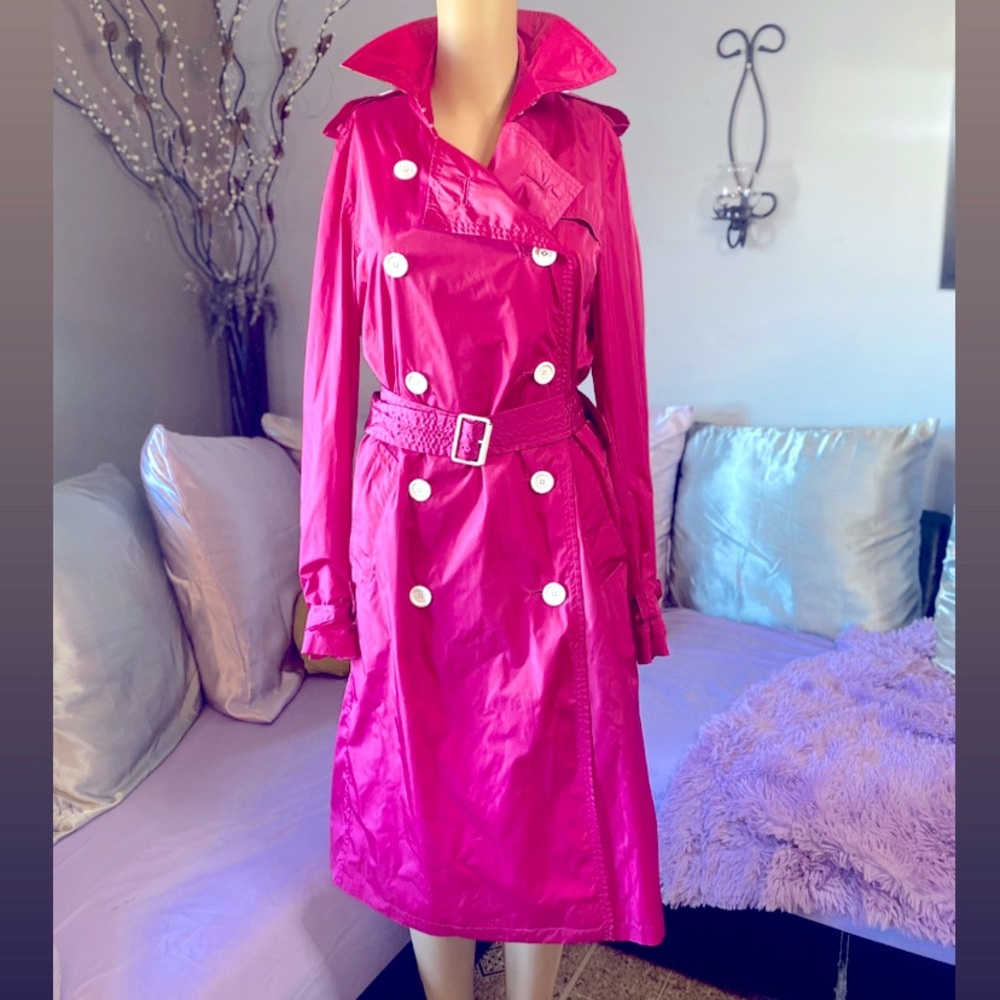 Burberry hot pink trench coat💕